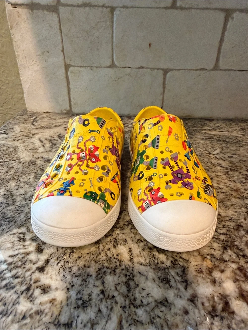 Native Jefferson Sugarlite Crayon Yellow/White/Victoria Robuddies C9
